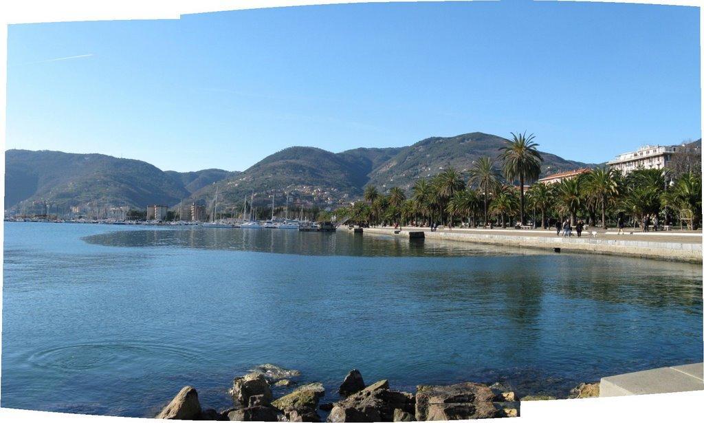 The Lighthouse Apartment La Spezia Bagian luar foto